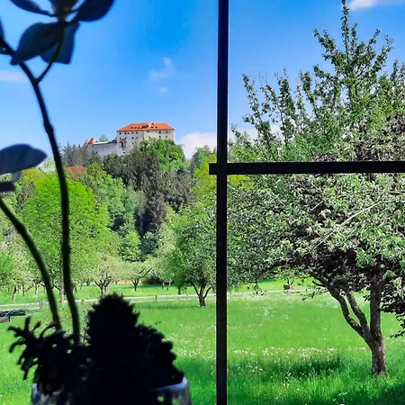 דירה Deerwood Cozy Retreat 2br With Stunning Castle Views *