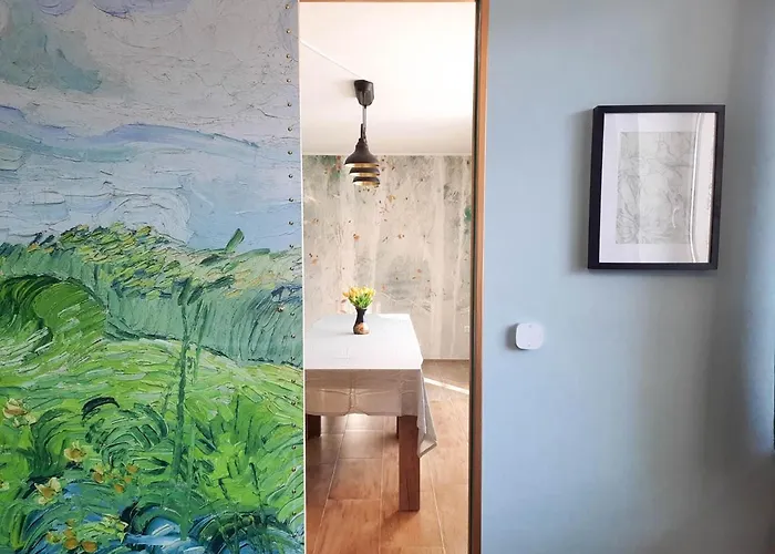 Deerwood Cozy Retreat 2br With Stunning Castle Views